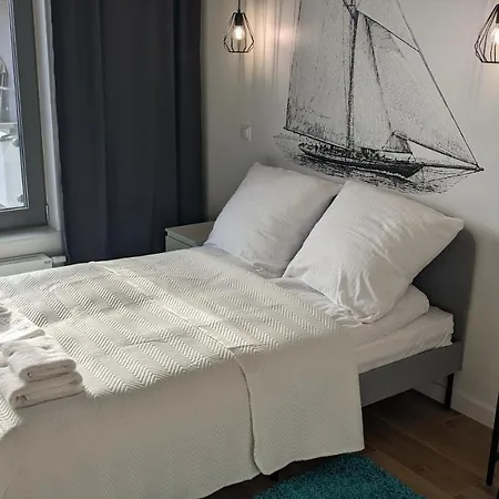 Plac Unii: Rybka Premium 公寓 *